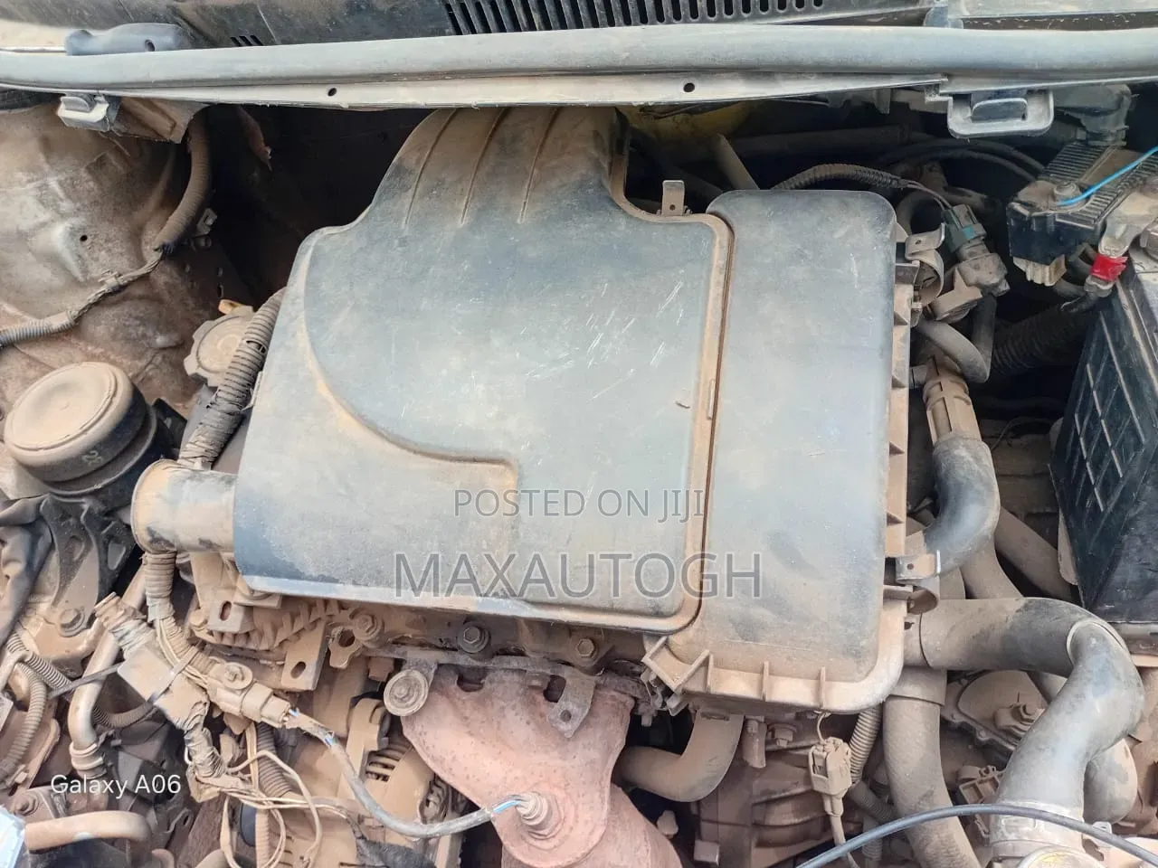 Toyota Vitz 2010 Silver