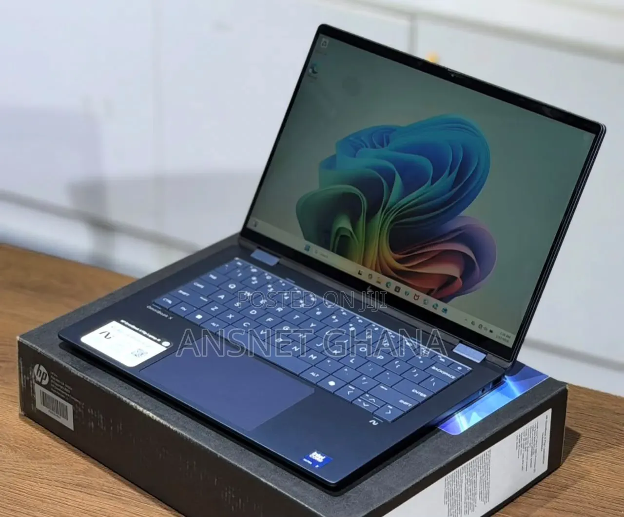 New Laptop HP OmniBook X Flip 14" 16GB Intel Core Ultra 5 SSD 512GB