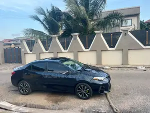 Toyota Corolla 2018 Blue