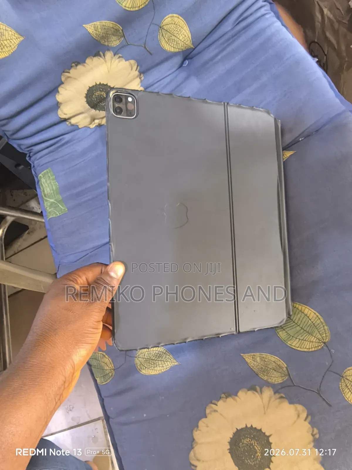 Apple iPad Pro 12.9 (2022) 256 GB Gray