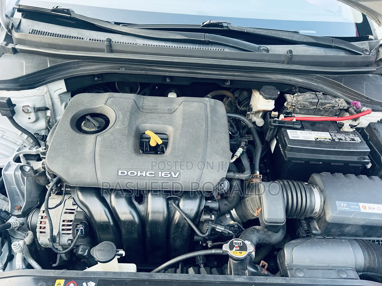 Hyundai Elantra Limited Sedan FWD (2.0L 4cyl 6A) 2017