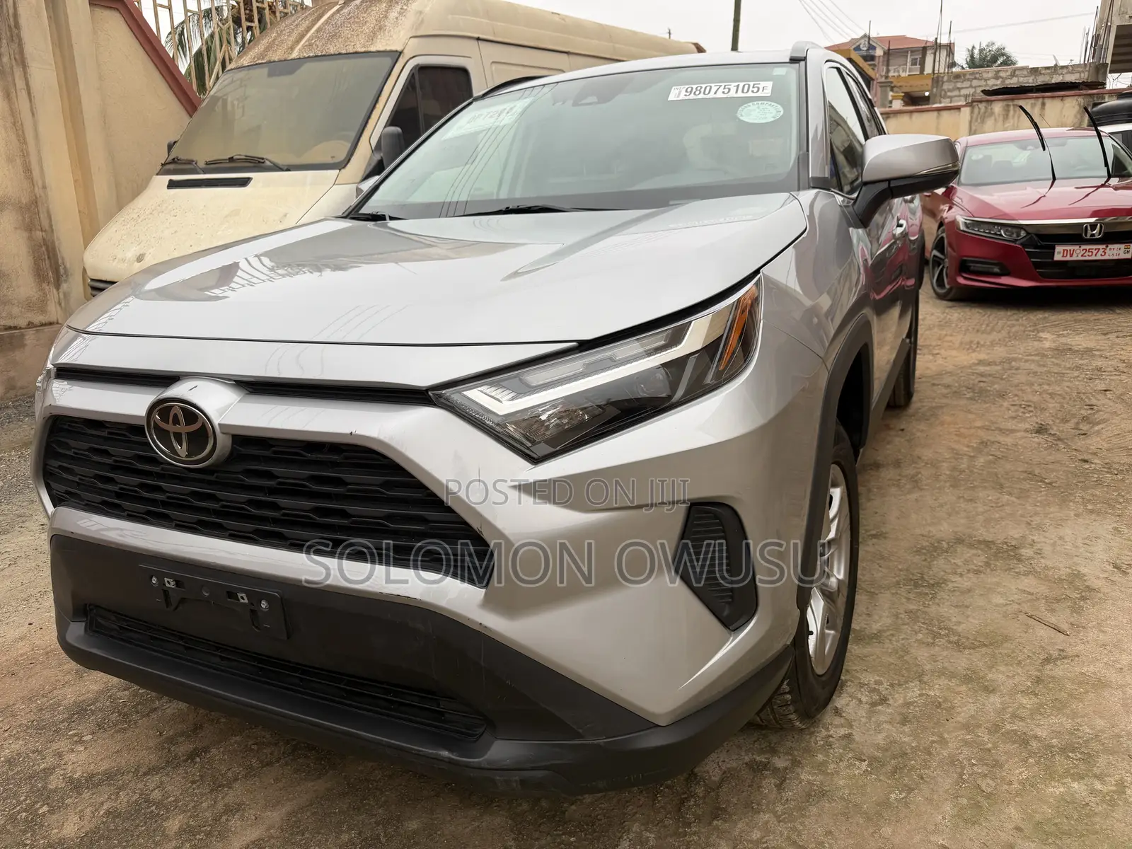 Toyota RAV4 XLE AWD 2023 Silver
