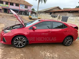 Toyota Corolla 2017 Red