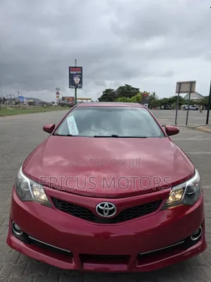Toyota Camry 2014 Red