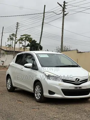 Toyota Vitz 1.3 FWD 3dr 2012 White