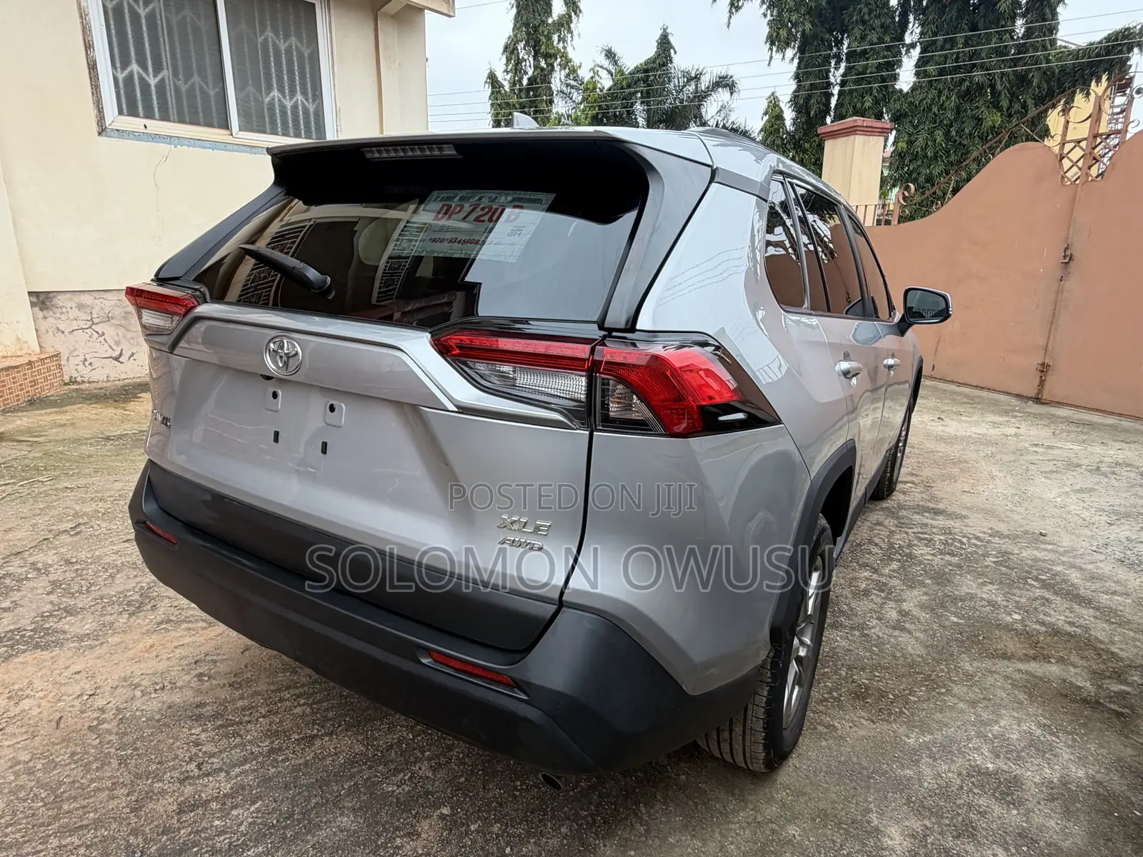 Toyota RAV4 XLE AWD 2023 Silver