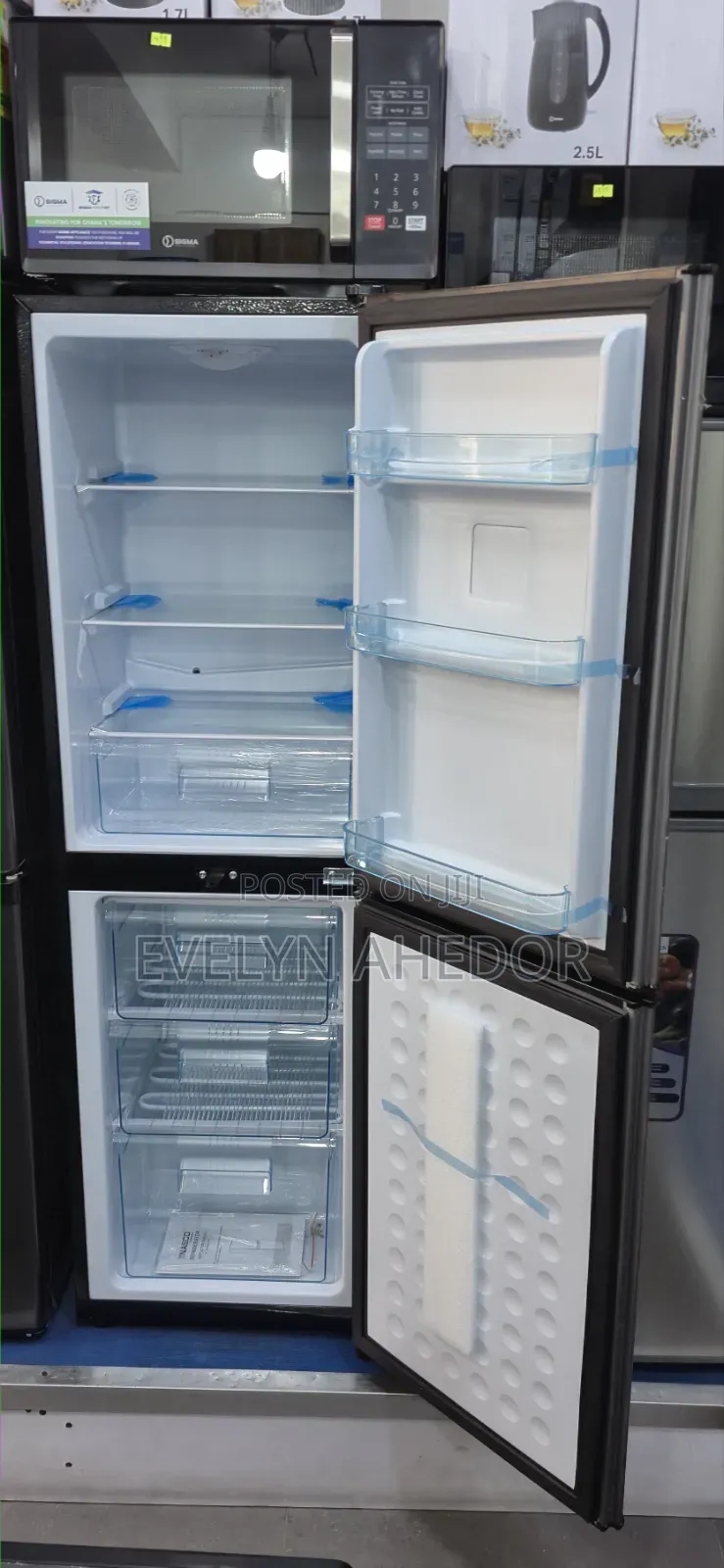 Gray Colour of Nasco Bottom Freezer 158L Double Door Fridge