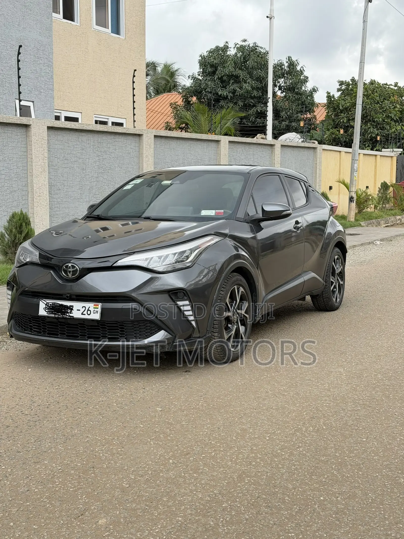 Toyota C-HR Limited 2021 Gray