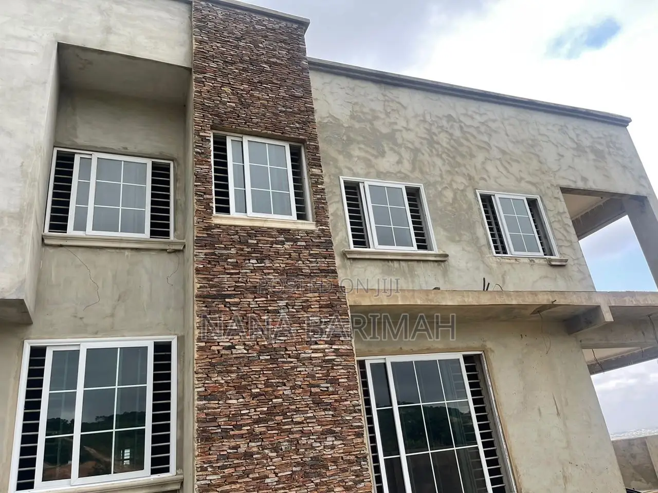 4bdrm Mansion in Boi for sale