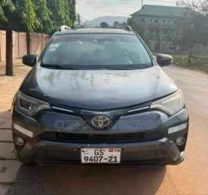 Toyota RAV4 Limited 4dr SUV (2.5L 4cyl 6A) 2018 Gray