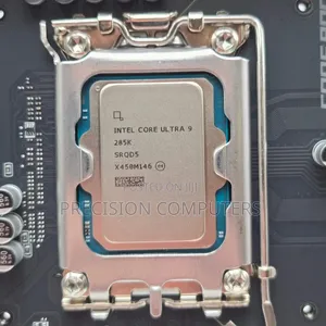 Intel Core Ultra 9 + MSI Z890-P