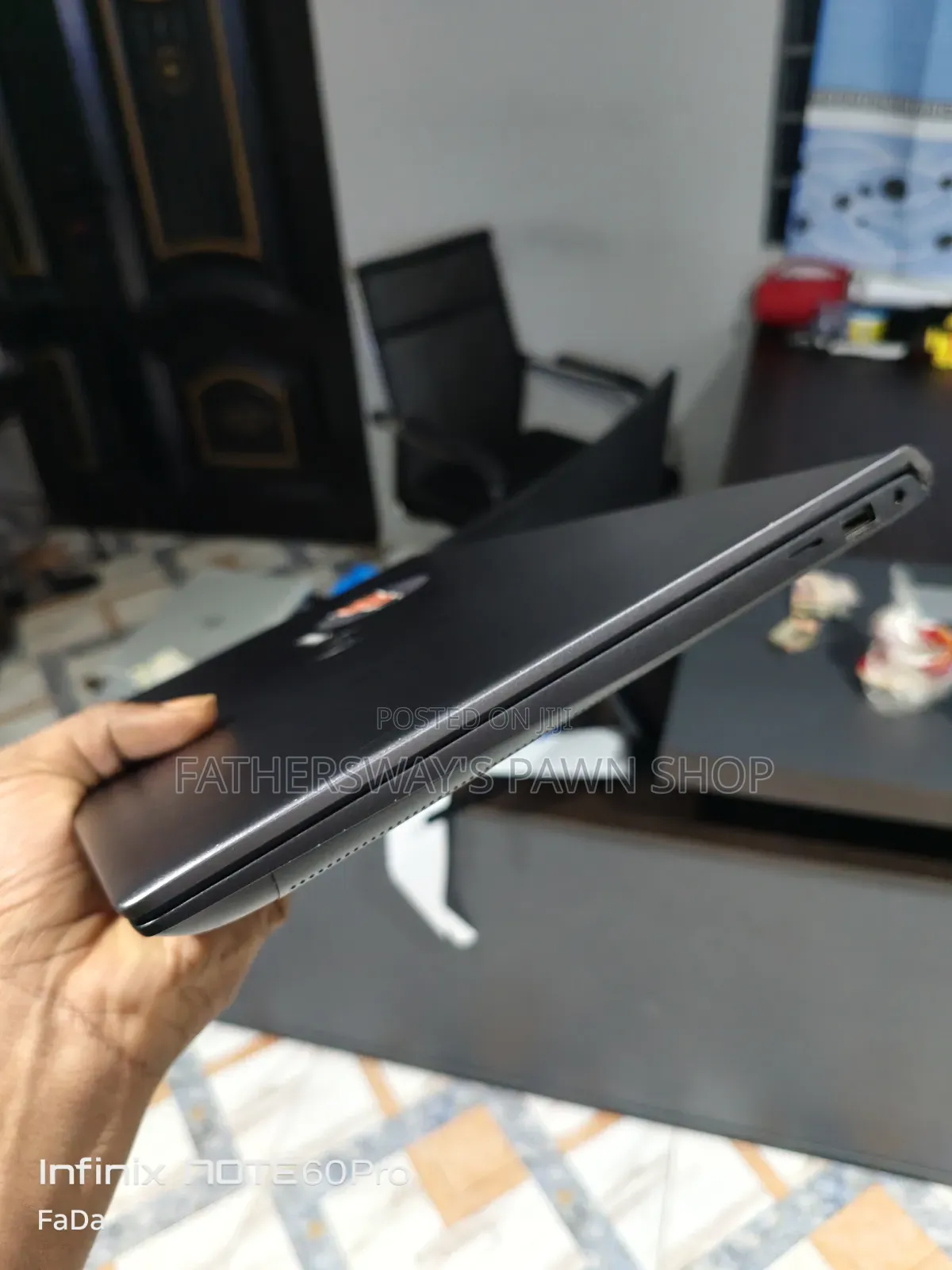 Laptop Dell Vostro 1015 16GB Intel Core i7 SSD 512GB