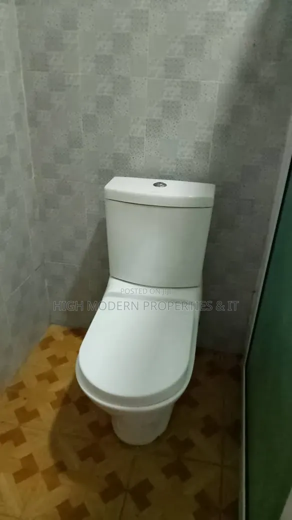2bdrm Apartment in High Modern, New Town for rent
