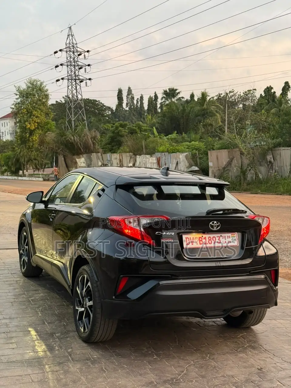 Toyota C-HR XLE FWD 2019 Black