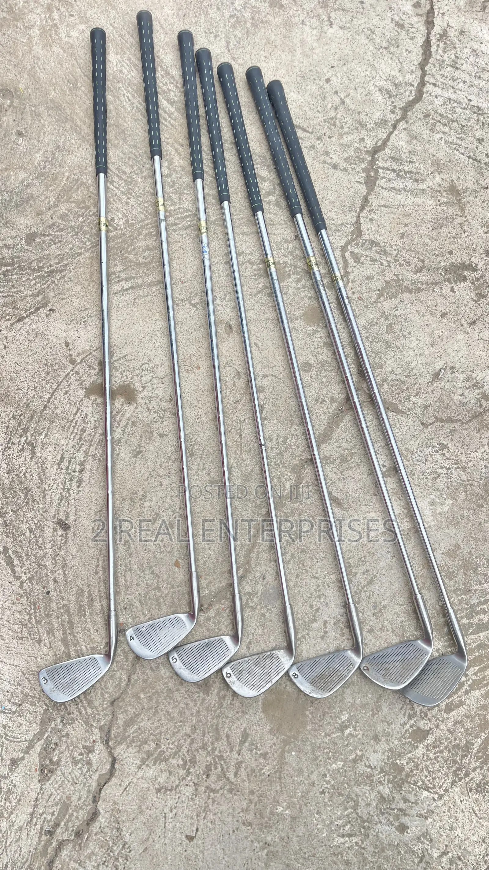 Right Handed Steel Shaft Iron Golf Club 3, 4, 5, 6, 8, and 9 Irons