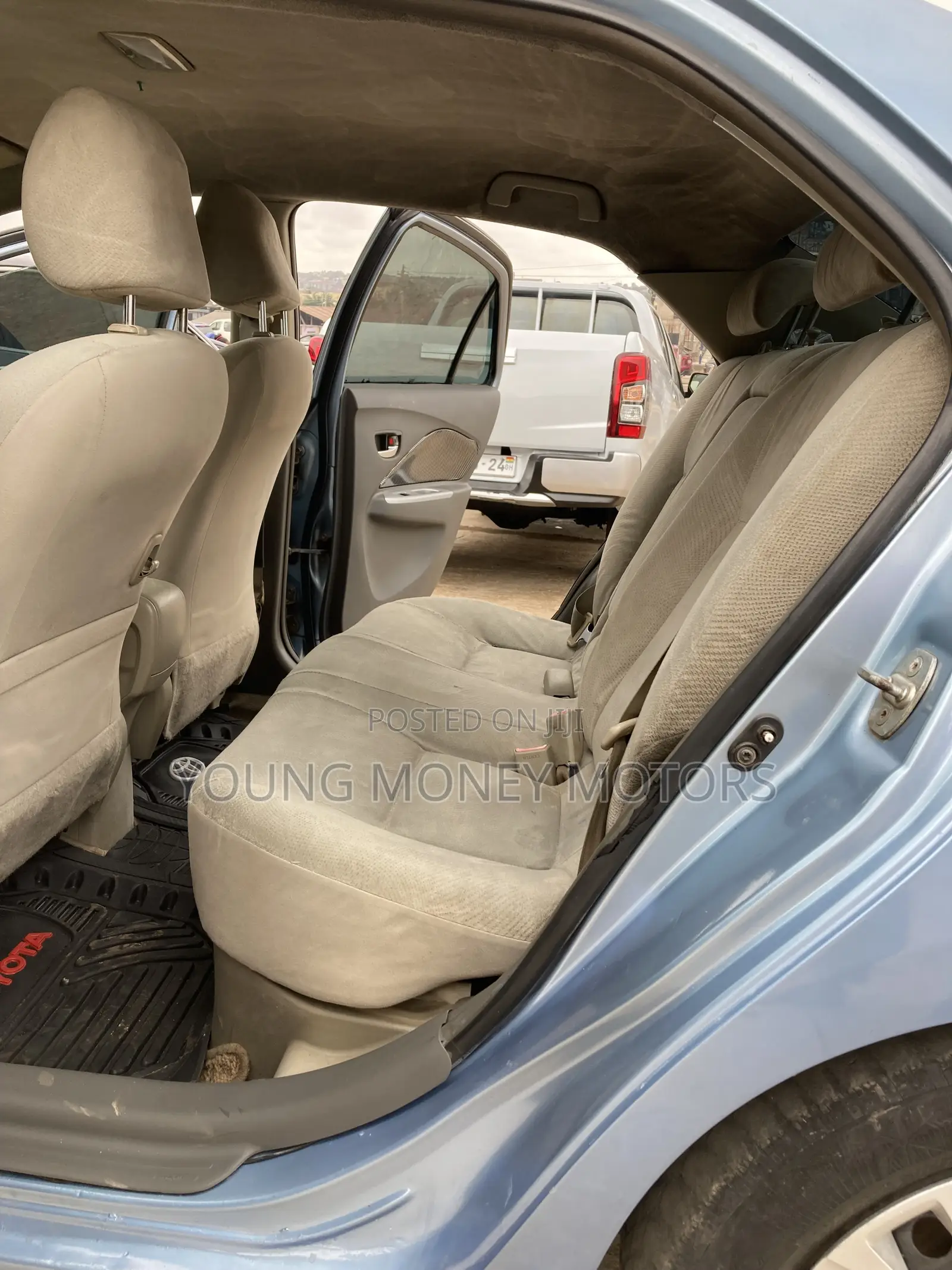 Toyota Belta 2010 Blue