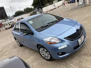 Toyota Belta 2010 Blue