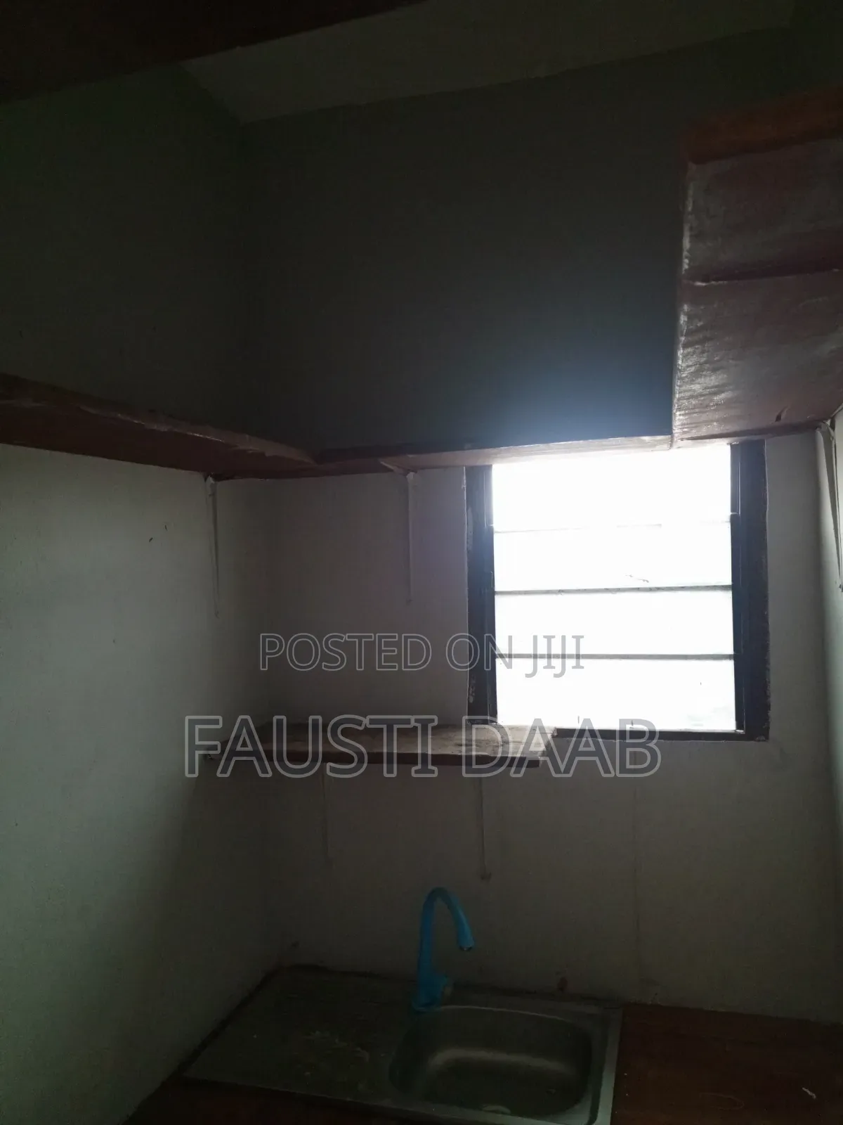 1bdrm Apartment in Chamber And Hall, Circle Station Area for rent