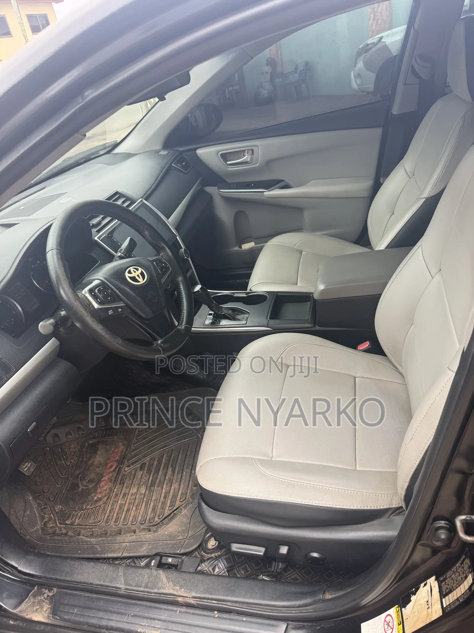 Toyota Camry SE 4dr Sedan (2.5L 4cyl 6A) 2016 Black