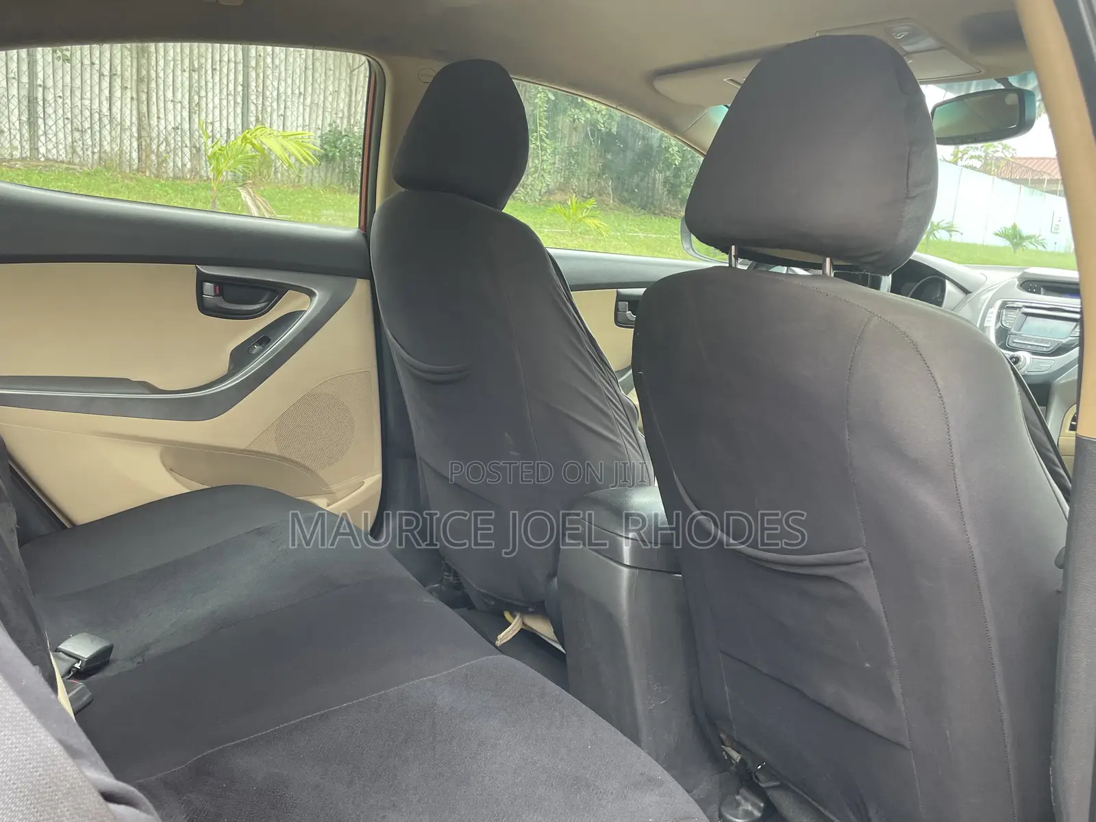Hyundai Elantra 2011 Red