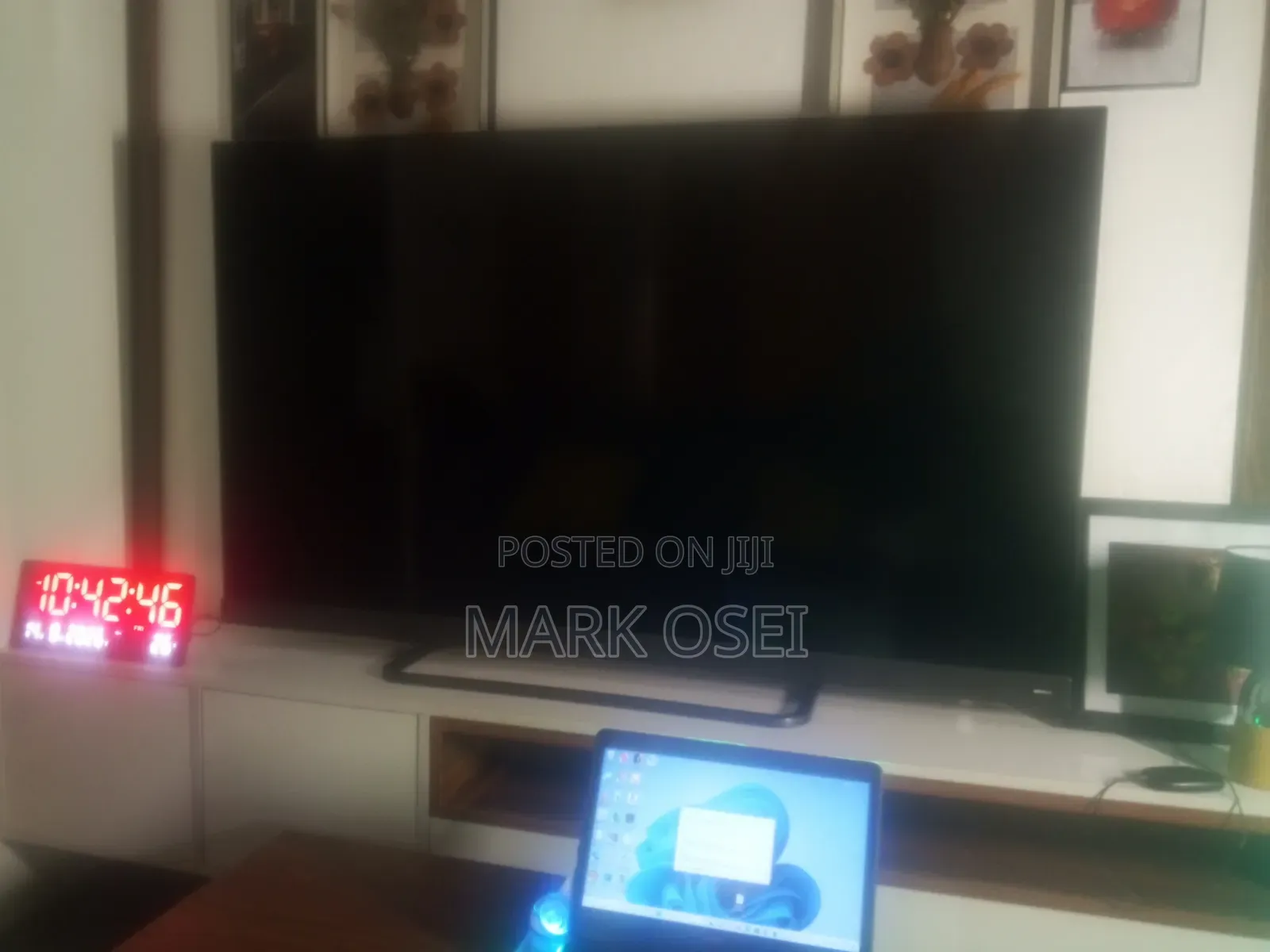 Germany Qled TCL .Two Months Use Is in Good Condition