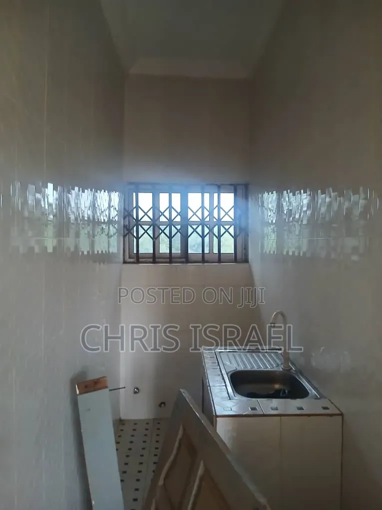 1bdrm Bedsitter in Oyibi Estate, Malejor for rent