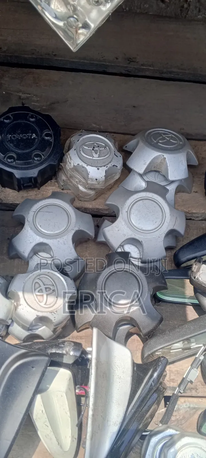 Wheel Caps and Accessories