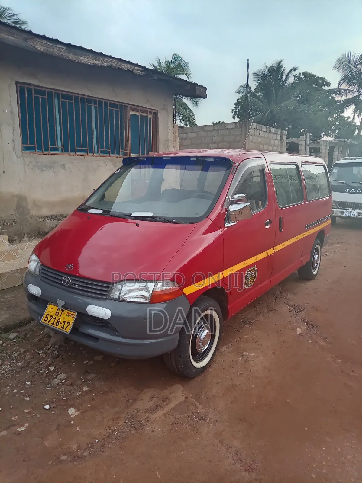 Toyota HiAce 2012 Red
