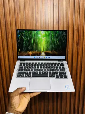 Laptop Dell Latitude 7400 16GB Intel Core i5 SSD 256GB