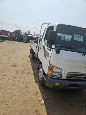 Hyundia Mighty Truck