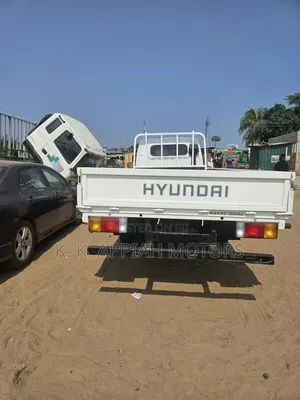 Hyundia Mighty Truck