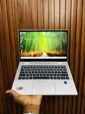 Laptop HP EliteBook 840 G8 8GB Intel Core i7 SSD 256GB