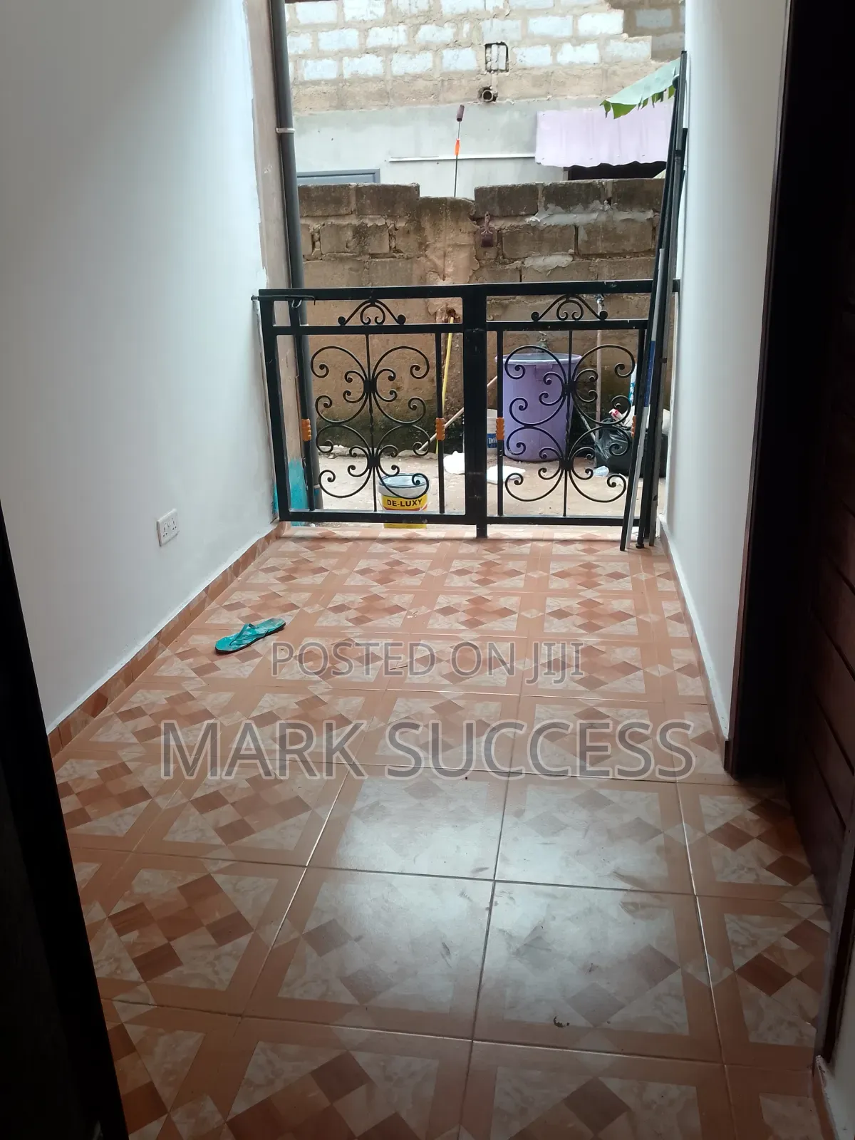 3bdrm Apartment in Old Barrier for rent