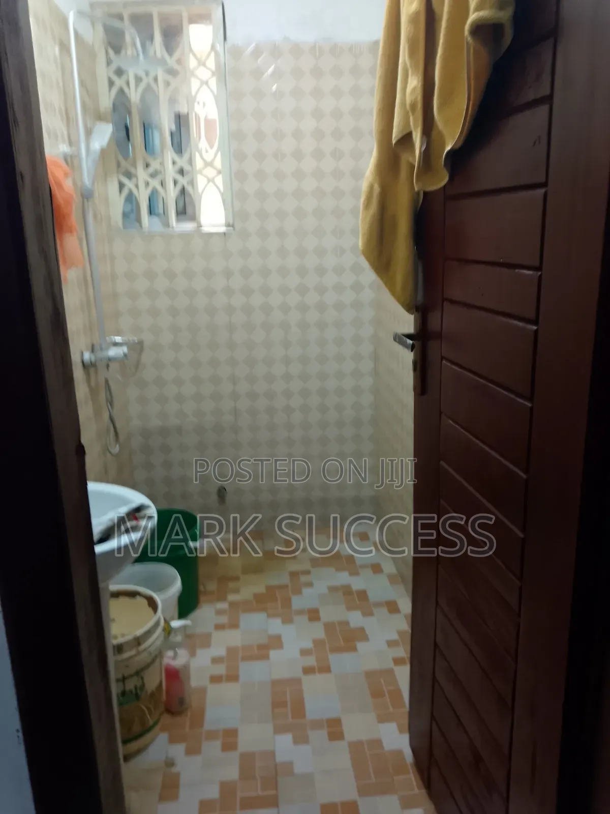 3bdrm Apartment in Old Barrier for rent
