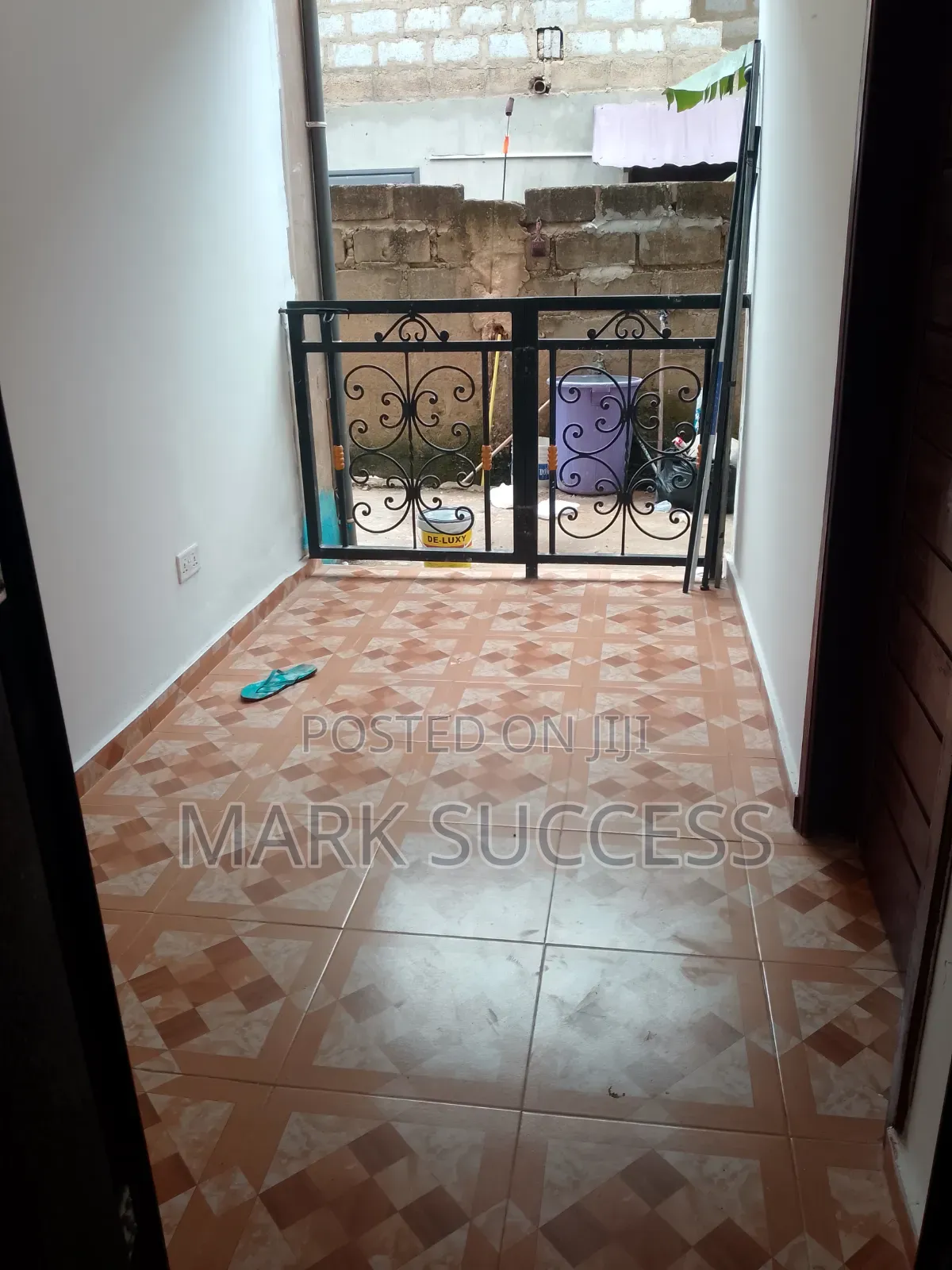 3bdrm Apartment in Old Barrier for rent