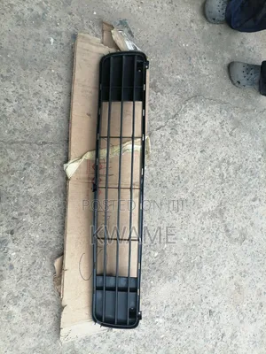 Bumper/Radiator Grille Suzuki Apv