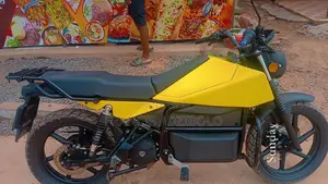 New Arc Vector 2025 Yellow