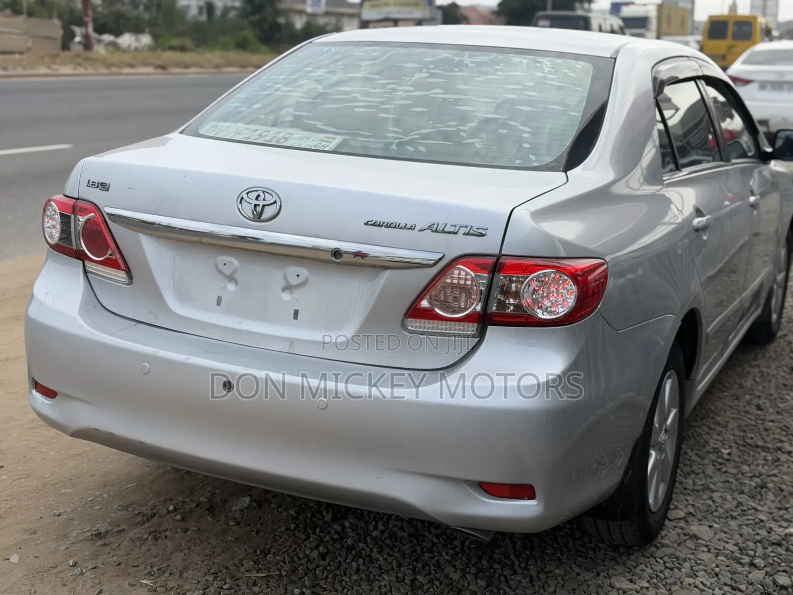 Toyota Corolla LE 4dr Sedan (1.8L 4cyl 4A) 2012 Silver