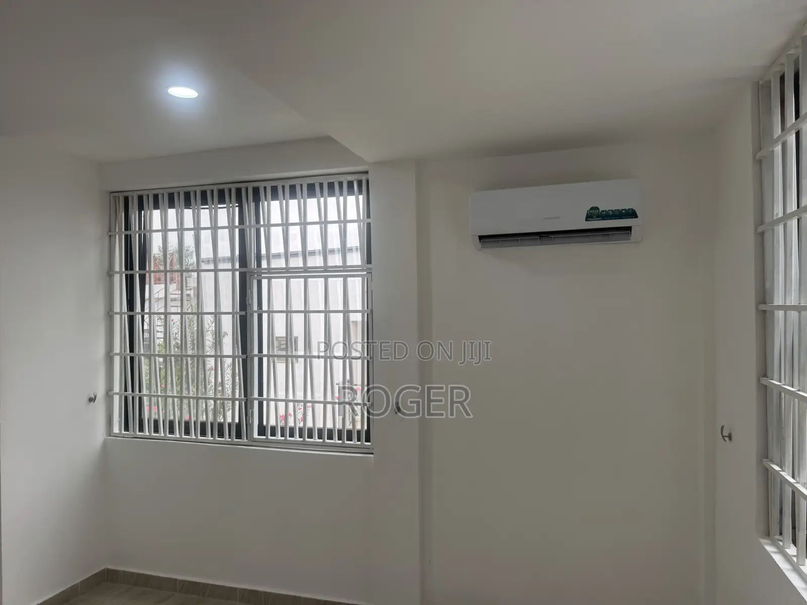 7bdrm Mansion in Labone for rent
