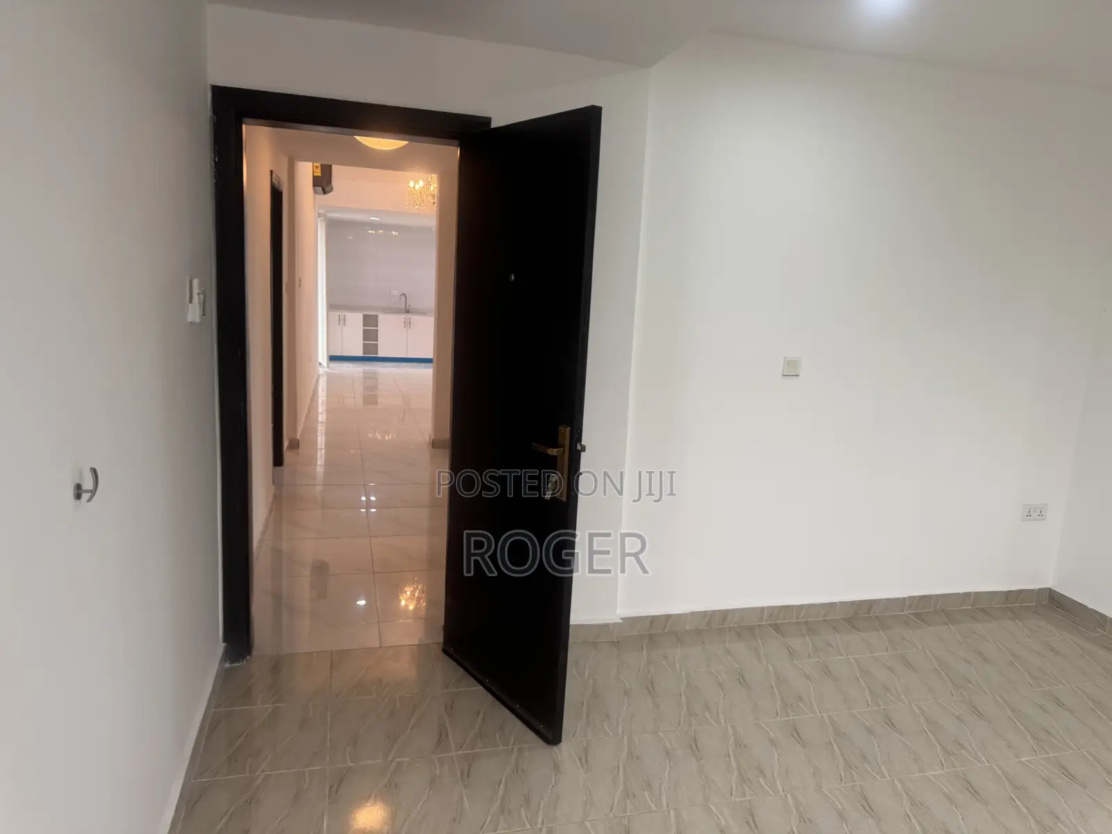7bdrm Mansion in Labone for rent