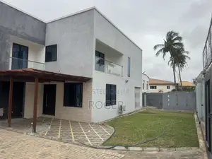 7bdrm Mansion in Labone for rent