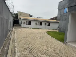 7bdrm Mansion in Labone for rent