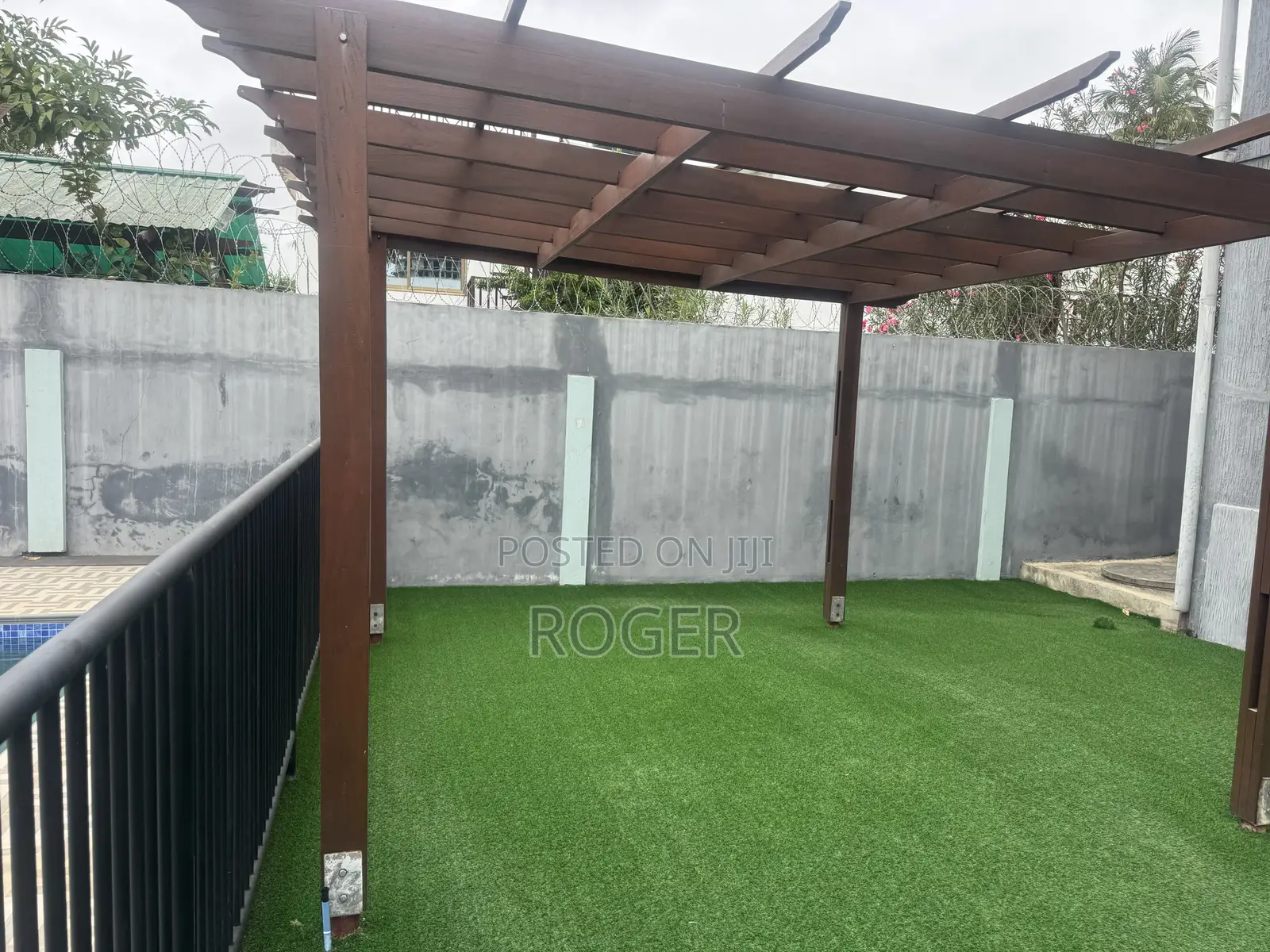 7bdrm Mansion in Labone for rent