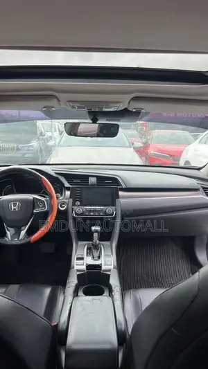 Honda Civic Touring Sedan 2019 White