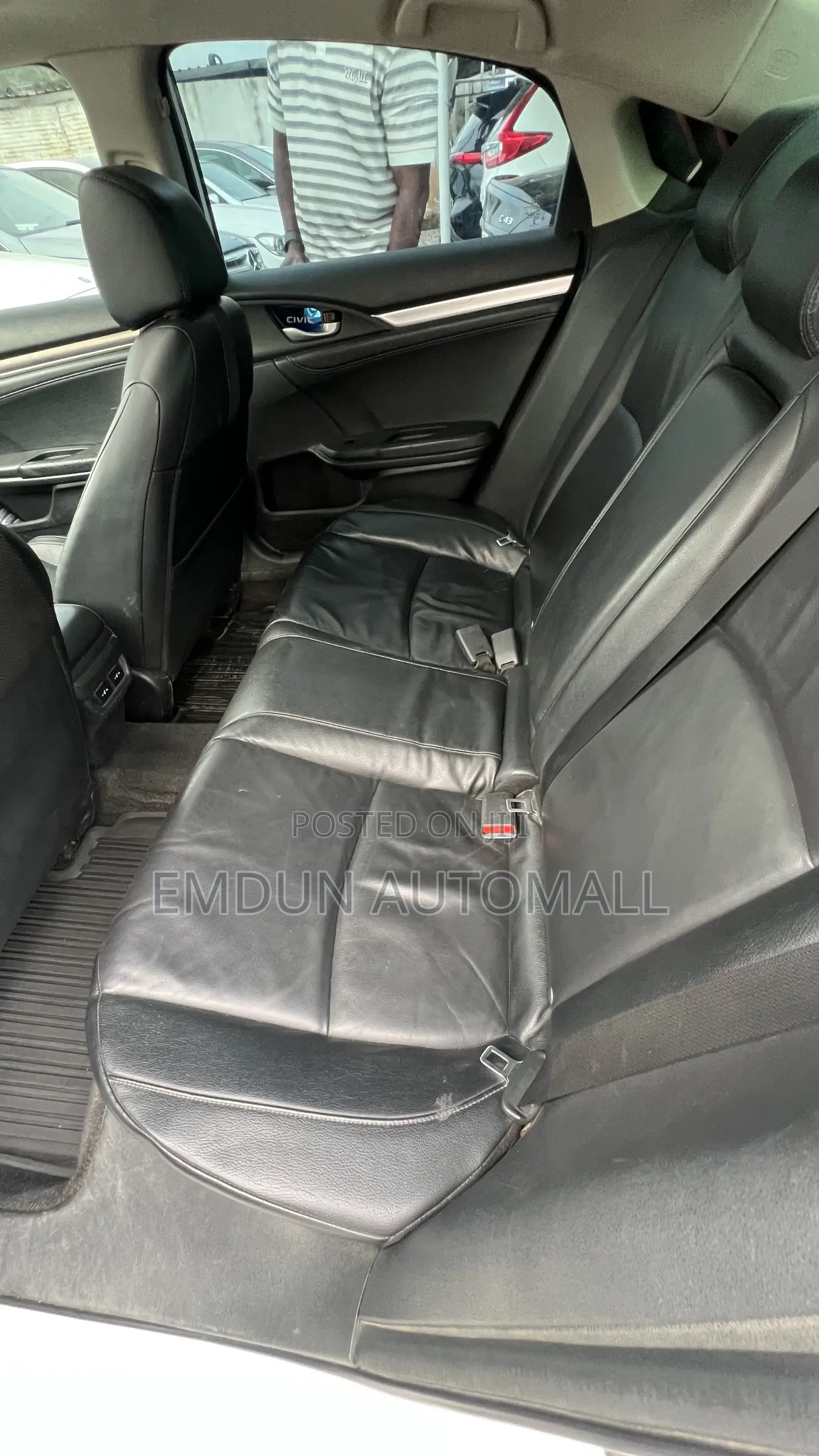 Honda Civic Touring Sedan 2019 White