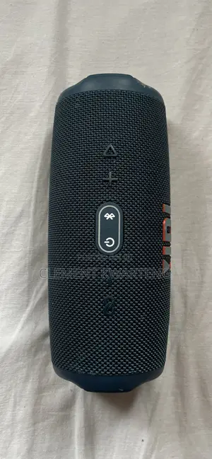 JBL Charge 5
