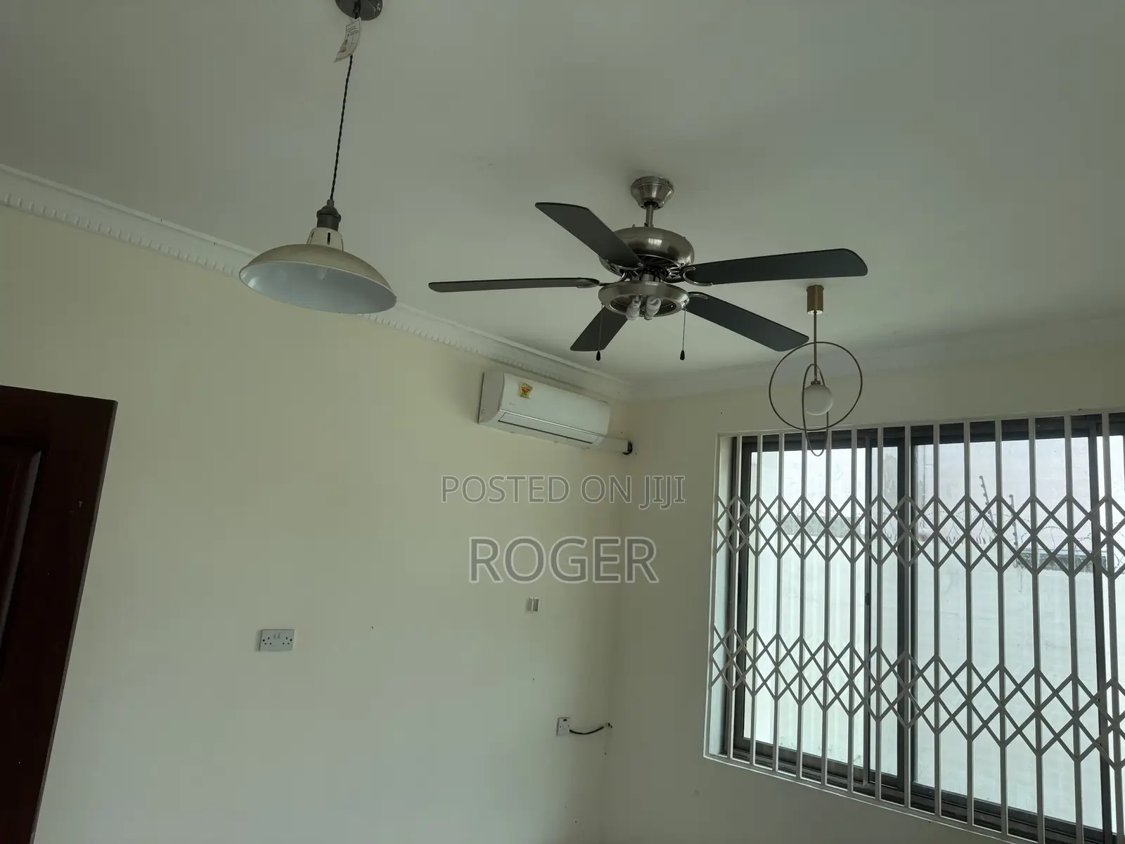 8bdrm House in East Legon for rent