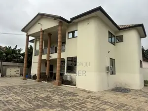 8bdrm House in East Legon for rent