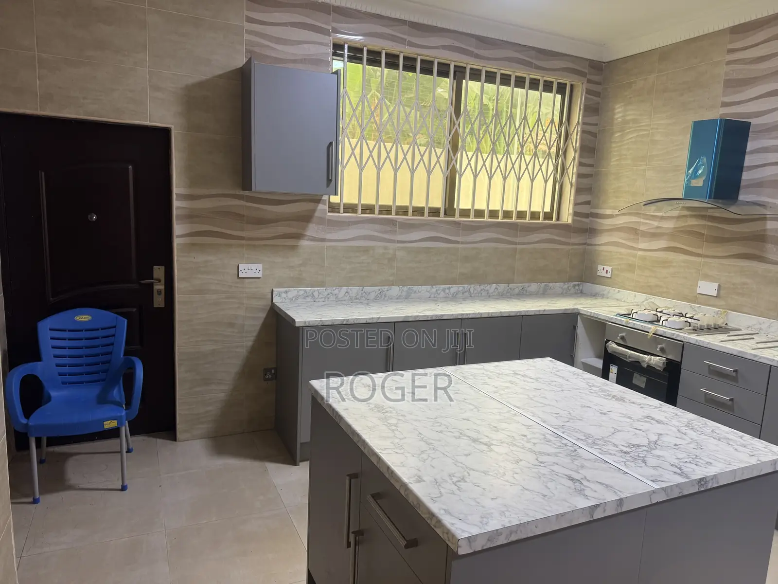 8bdrm House in East Legon for rent