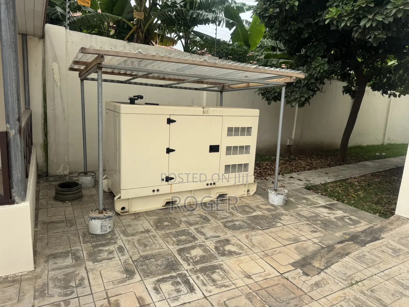8bdrm House in East Legon for rent